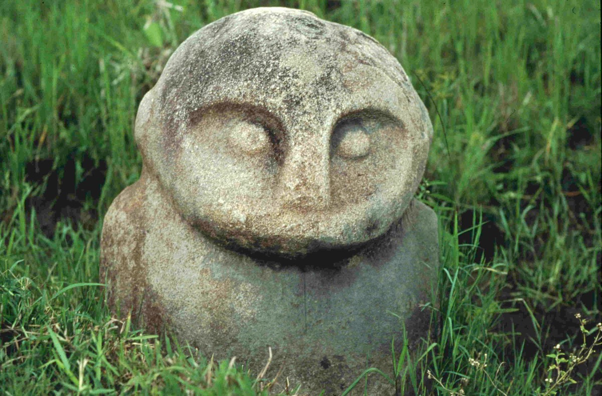 SulTeng Statue